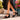 Sandalia negra Oh! My Sandals para mujer, vista frontal con tiras cruzadas y tacón cuadrado - © Calzados Modesto®