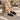 Pink Desert 2R5F-XX3595-09 Mocasín Negro para Mujer — modelo IA © Calzados Modesto®